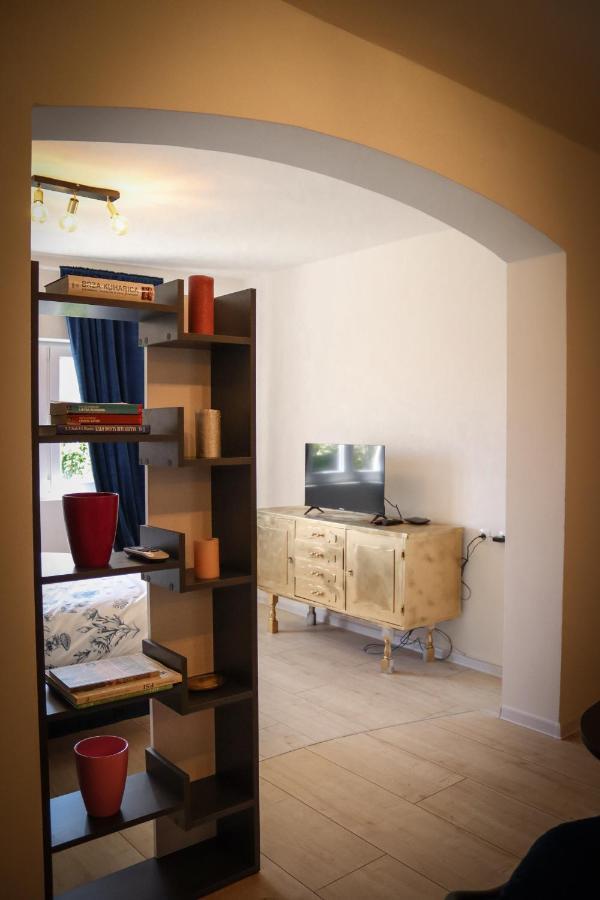 Sunny House Apartment